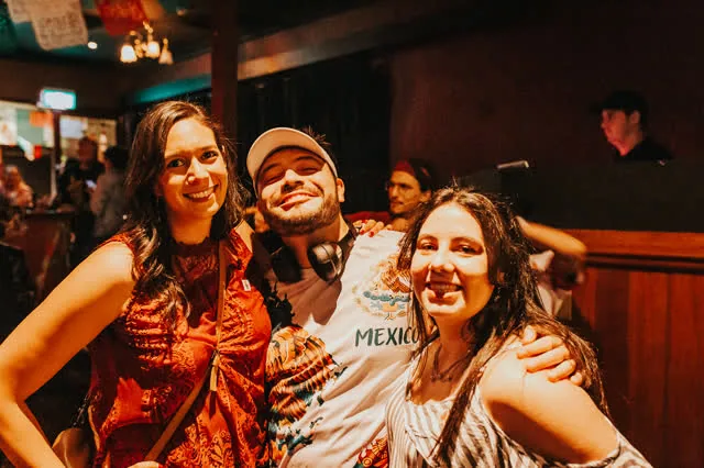 Miembros de NopalMates celebrando El Grito 2024 en Perth (7/8)