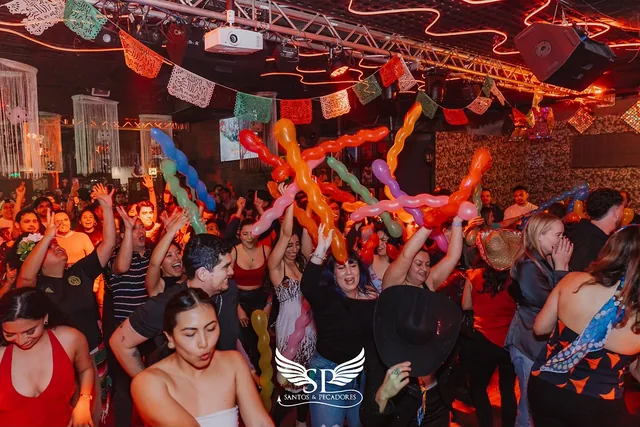 La comunidad de NopalMates celebrando El Grito 2025 en Northbridge, Perth (4/8)