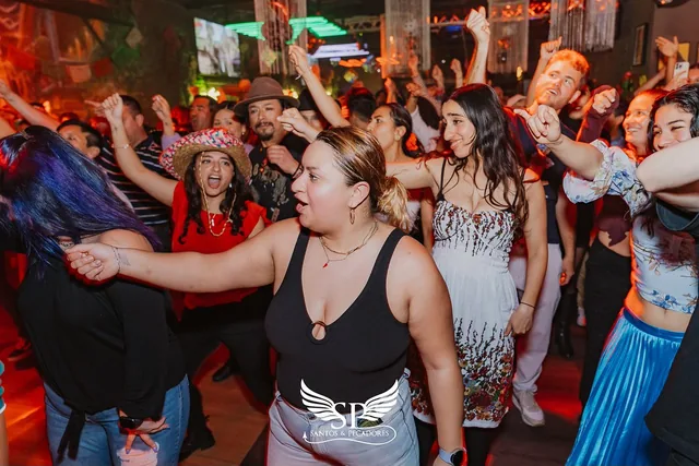 La comunidad de NopalMates celebrando El Grito 2025 en Northbridge, Perth (5/8)